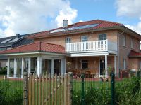 Villa mit Wintergarten und Balkon in Weyhe